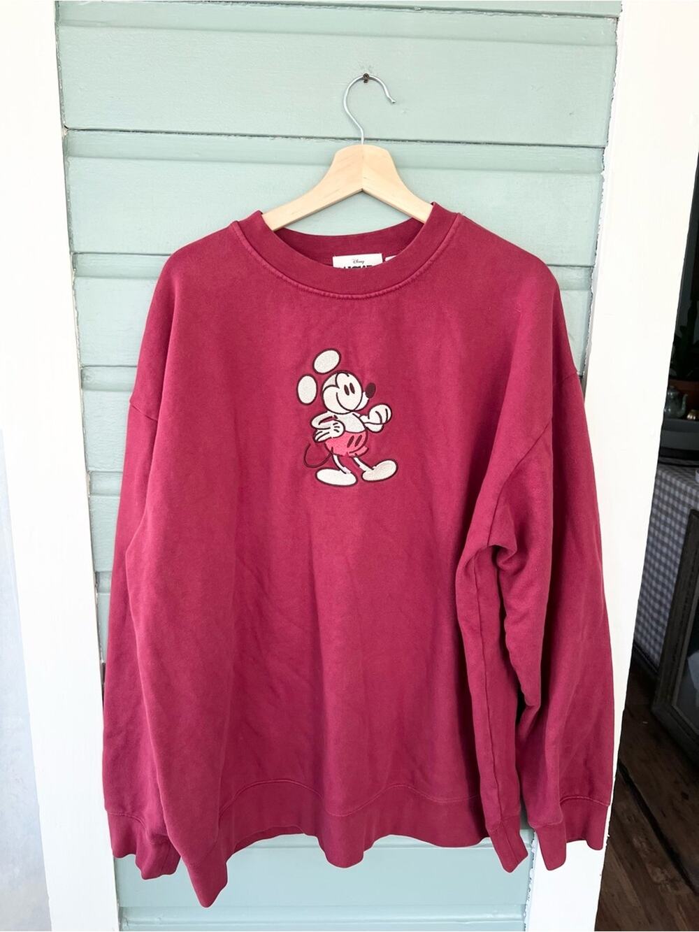 Disney Mickey and friends genuine mousewear maroon oversized sweatshirt XXL